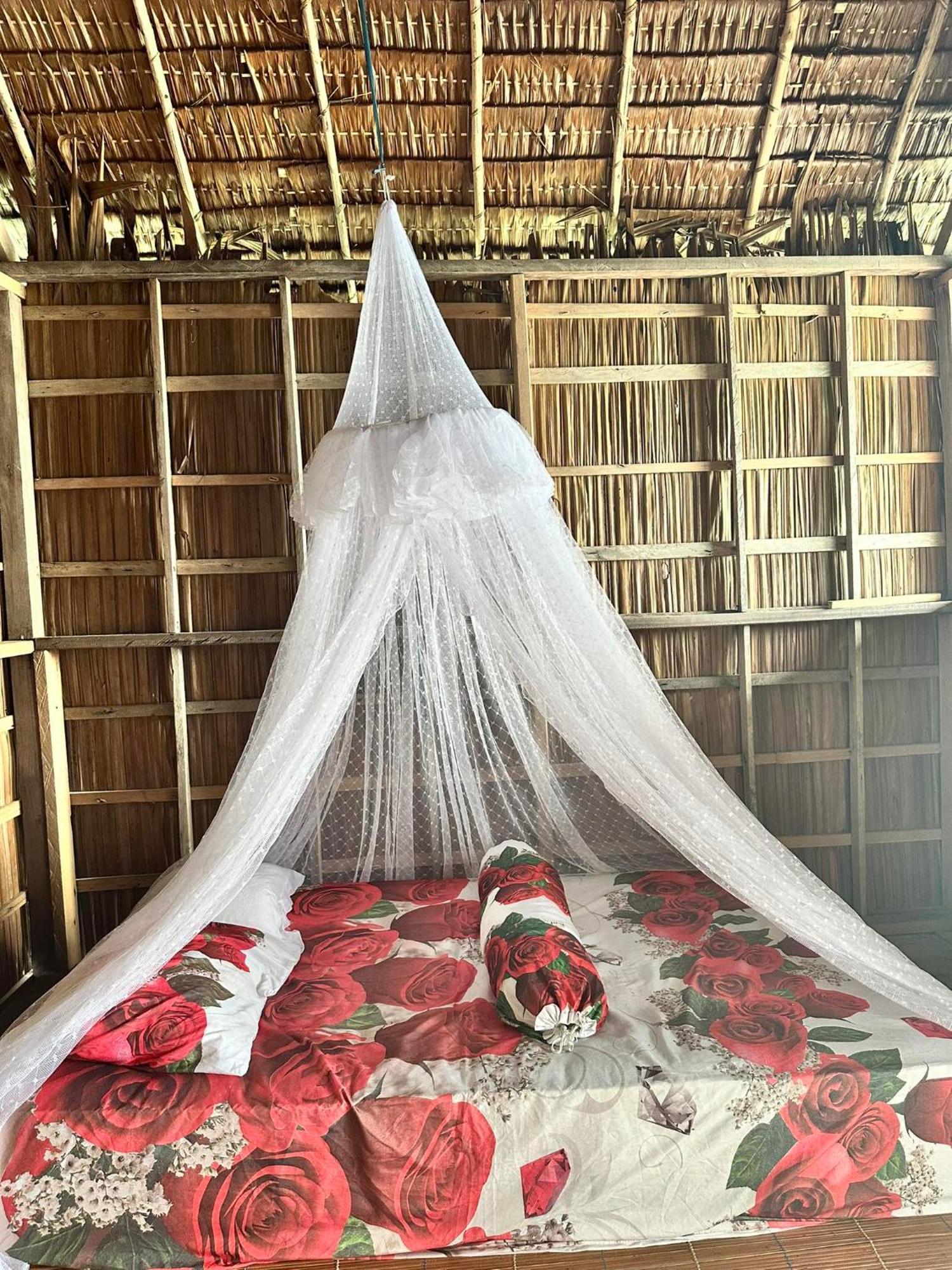 Nyanse Homestay - Raja Ampat Besir Екстер'єр фото