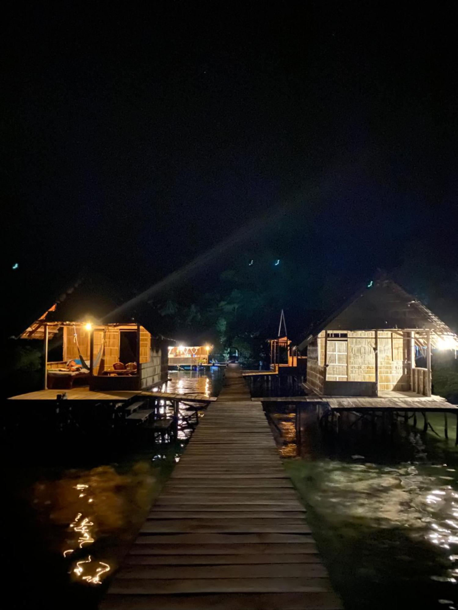 Nyanse Homestay - Raja Ampat Besir Екстер'єр фото